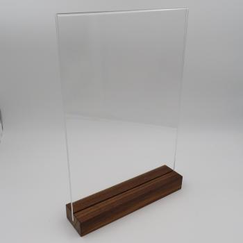 DIN A 4 Holzaufsteller hoch Display mit Acrylglas U-Tasche Nussbaum