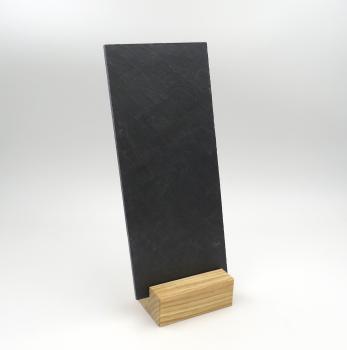 Aufsteller aus Eschenholz, geölt, mit Schiefertafel DIN lang, ca. 21 x 10 cm sichtbar
